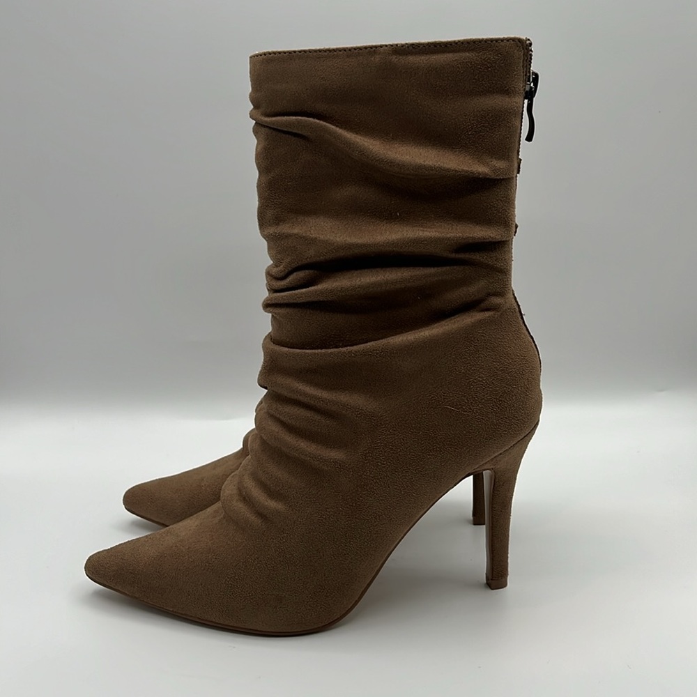 JOURNEE COLLECTION Womens Beige Slouchy Cushioned Markie Stiletto Heeled Boots